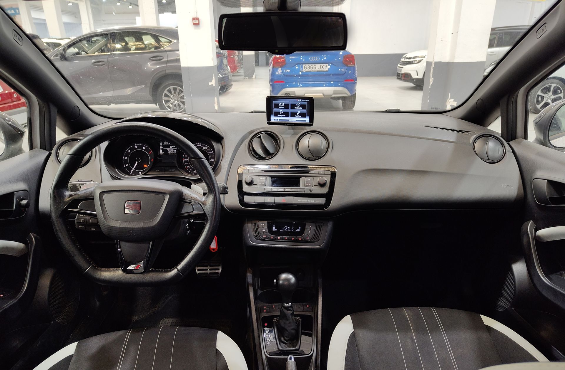 SEAT Ibiza SC 1.4 TSI Cupra DSG - foto 8