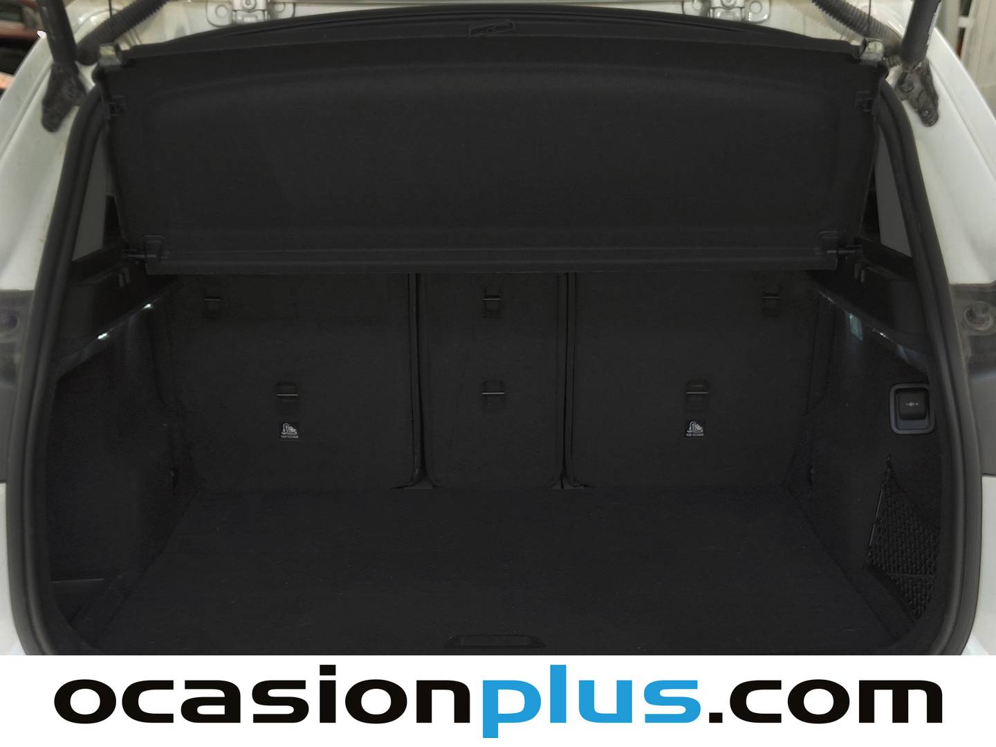 Fotos maletero BMW X1 BMW X1 sDrive18d (150 CV)