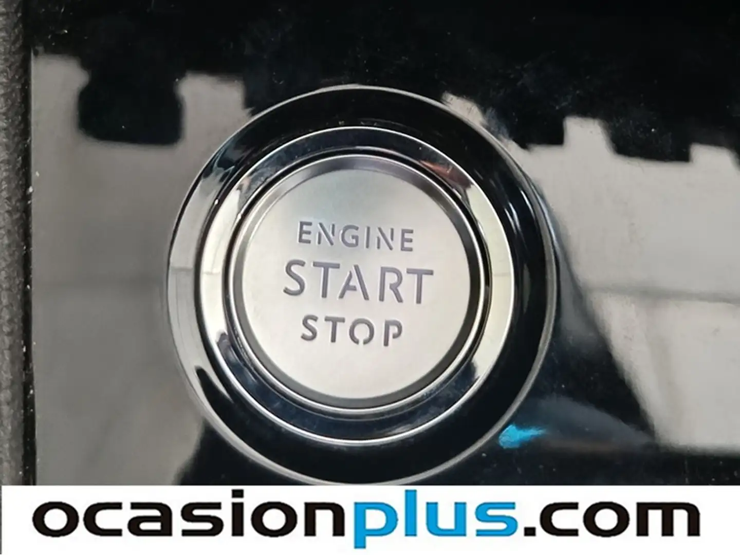 Foto Peugeot 3008 Hybrid Peugeot 3008 Hybrid 300 GT e-EAT8 Auto (300 CV)