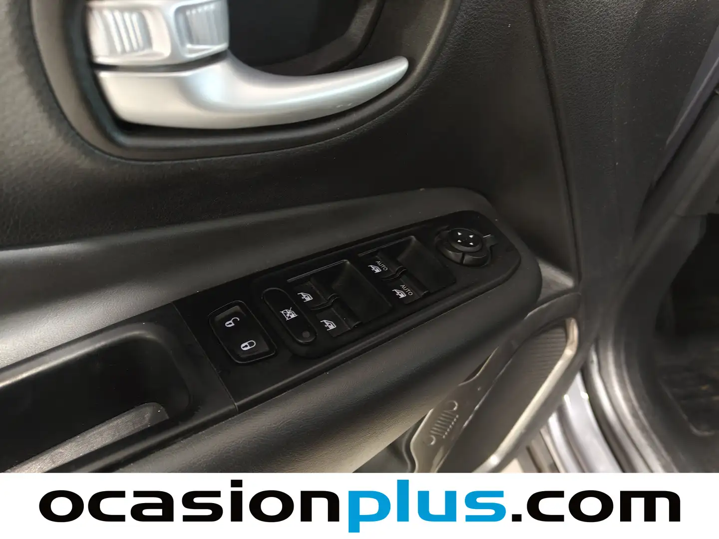 Foto Jeep Renegade Jeep Renegade eHybrid 1.5 Limited ATX (130 CV)