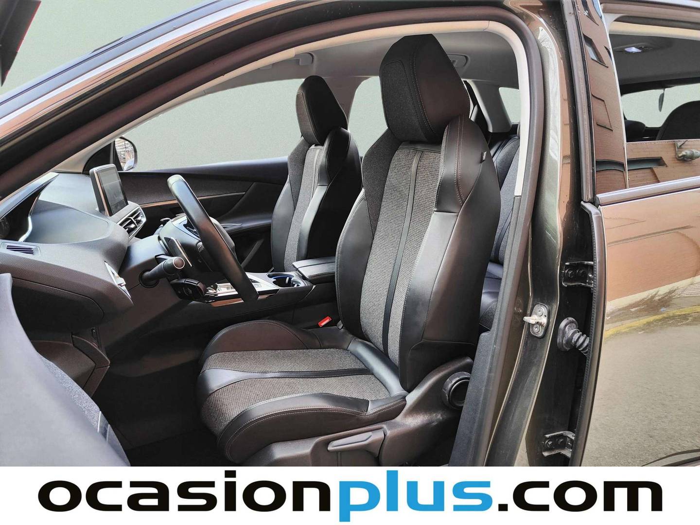 Foto asientos delanteros Peugeot 3008 Peugeot 3008 PureTech 180 Allure EAT8 (180 CV)