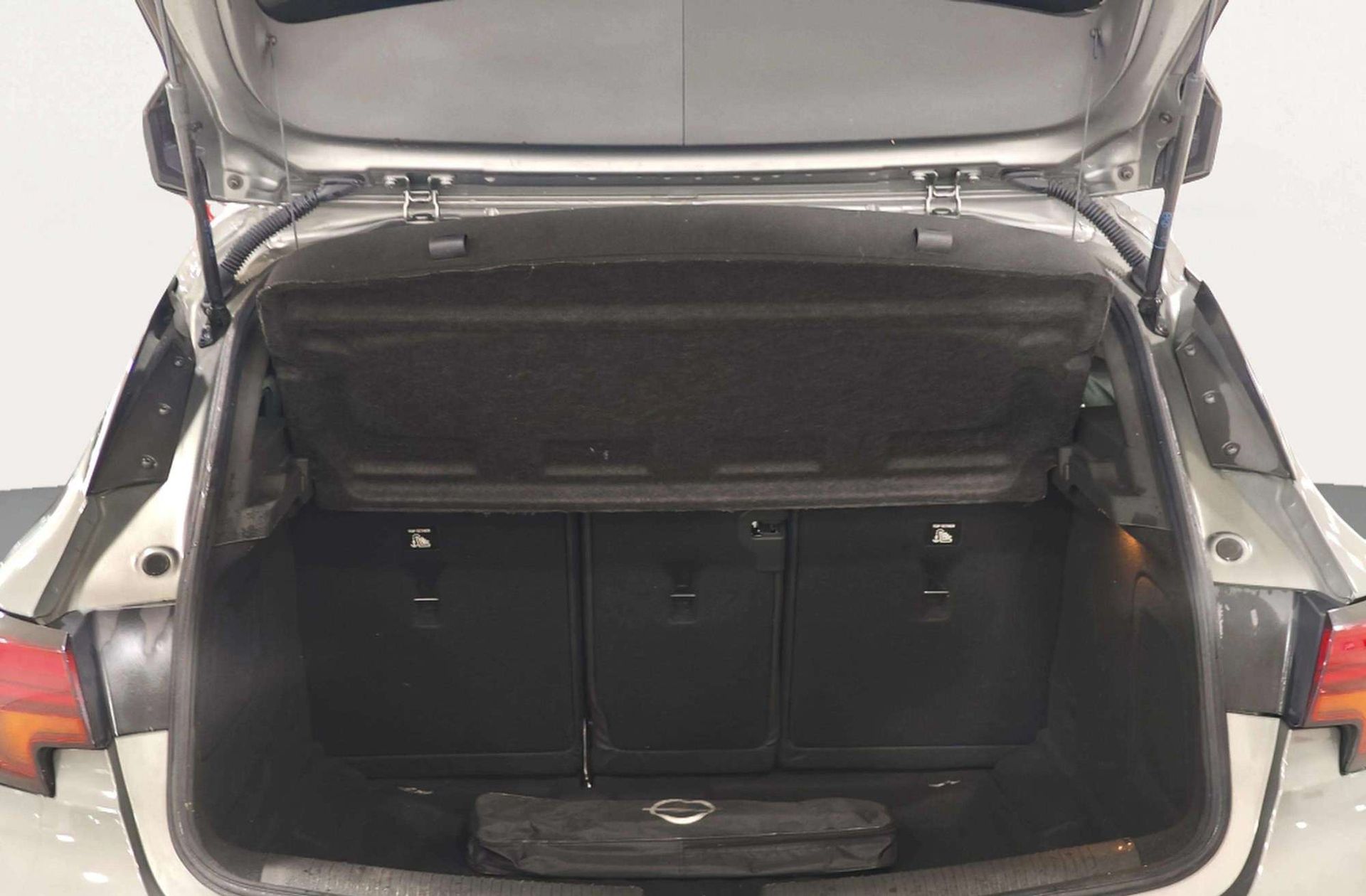 Opel Astra 1.5 D Elegance - foto 19