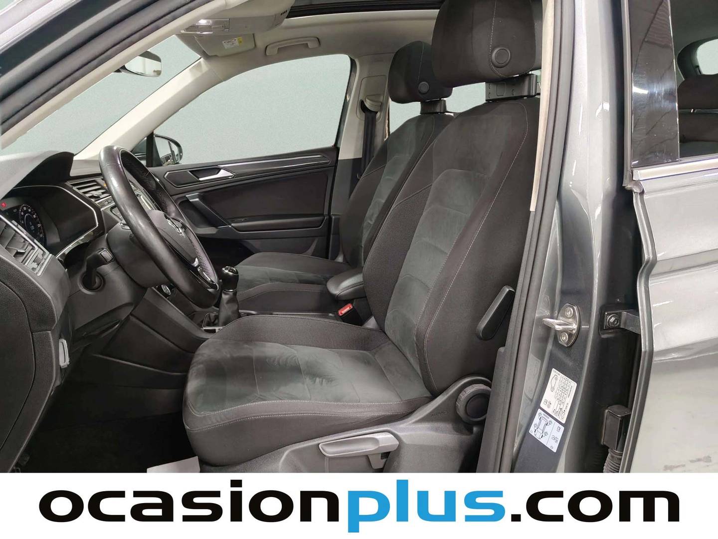 Foto Volkswagen Tiguan Volkswagen Tiguan Sport 2.0 TDI Pack R-Line (150 CV)