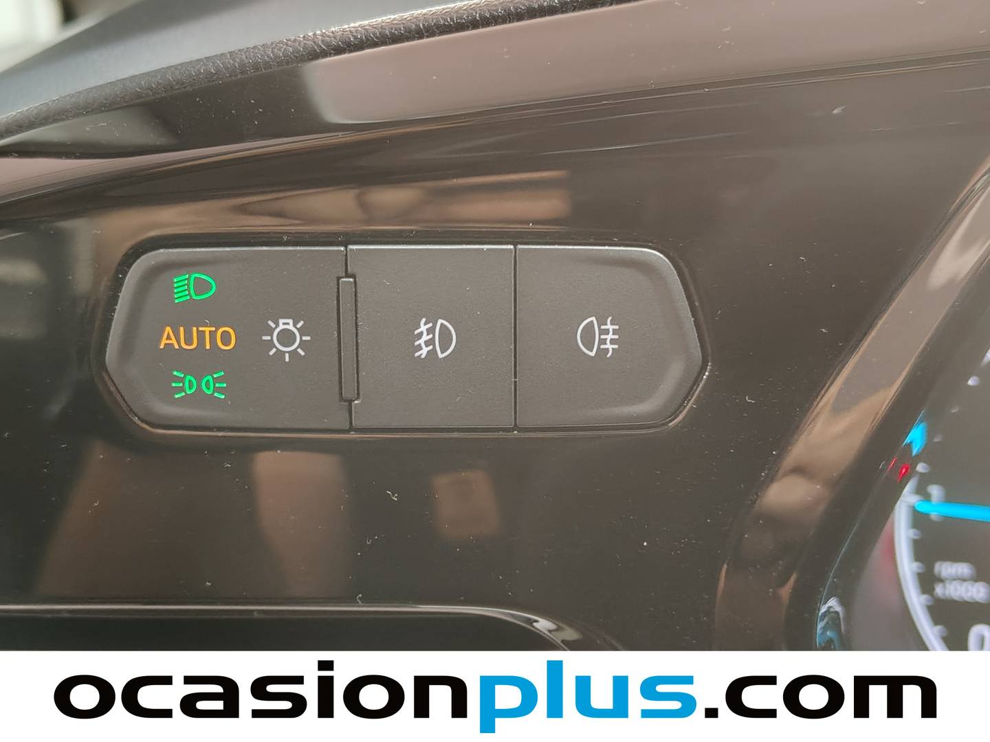 Foto Ford Tourneo Connect Ford Tourneo Connect 2.0 Ecoblue Active (102 CV)