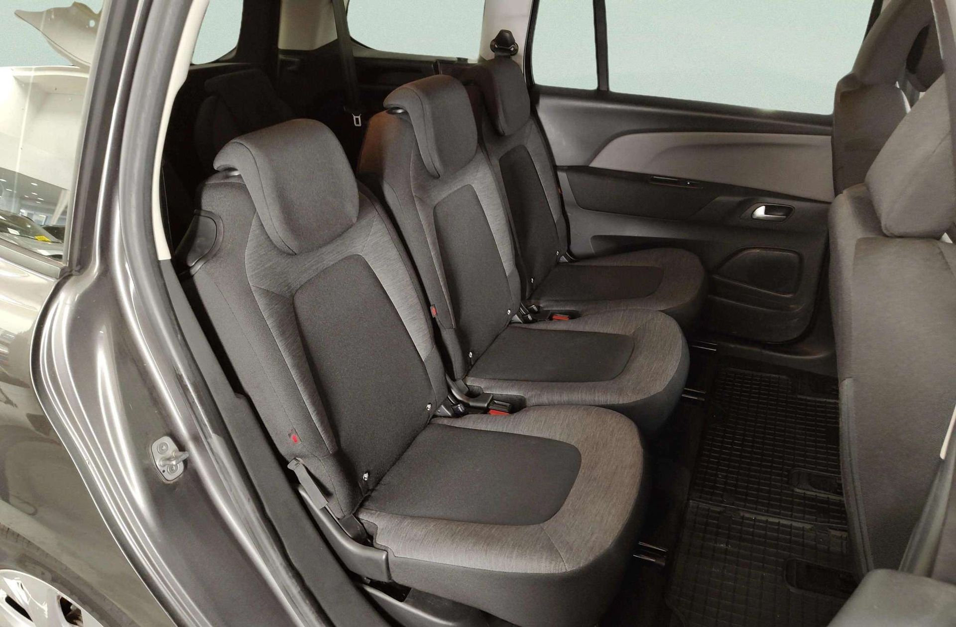 Citroën C4 Grand SpaceTourer PureTech 130 Feel EAT8 7 plazas - foto 18
