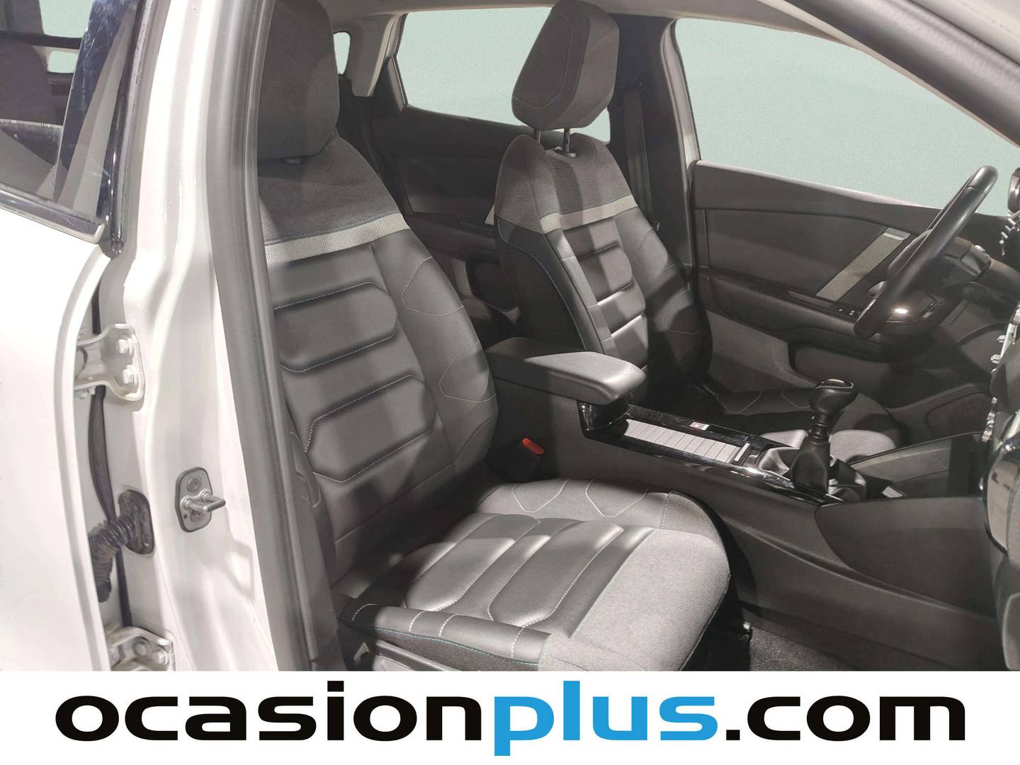 Foto Citroën C4 Citroen C4 PureTech 130 S&S Shine (130 CV)