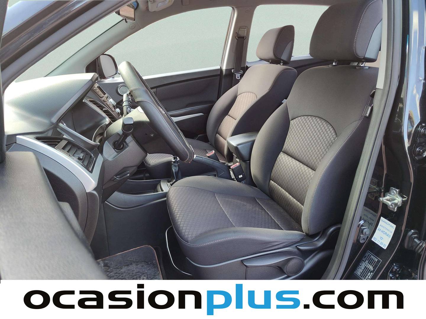 Foto asientos delanteros SsangYong Korando SsangYong Korando D22T Line 4x2 (178 CV)