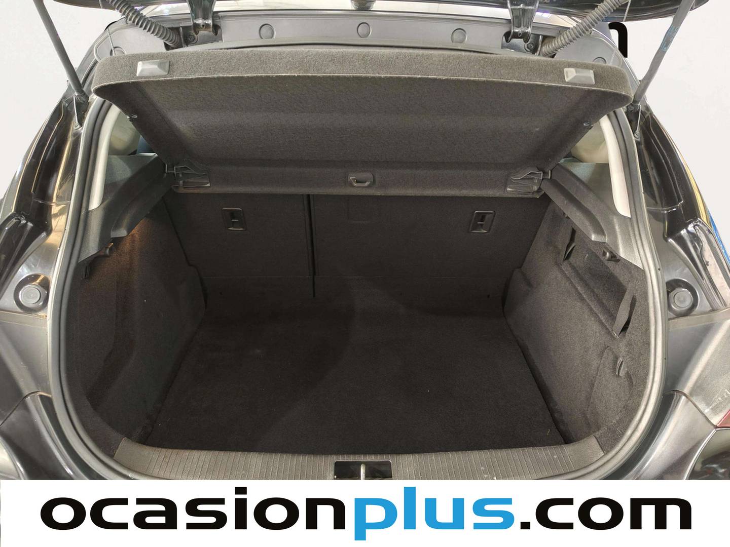 Fotos maletero Opel Astra Opel Astra 2.0 CDTi Cosmo Auto (160 CV)