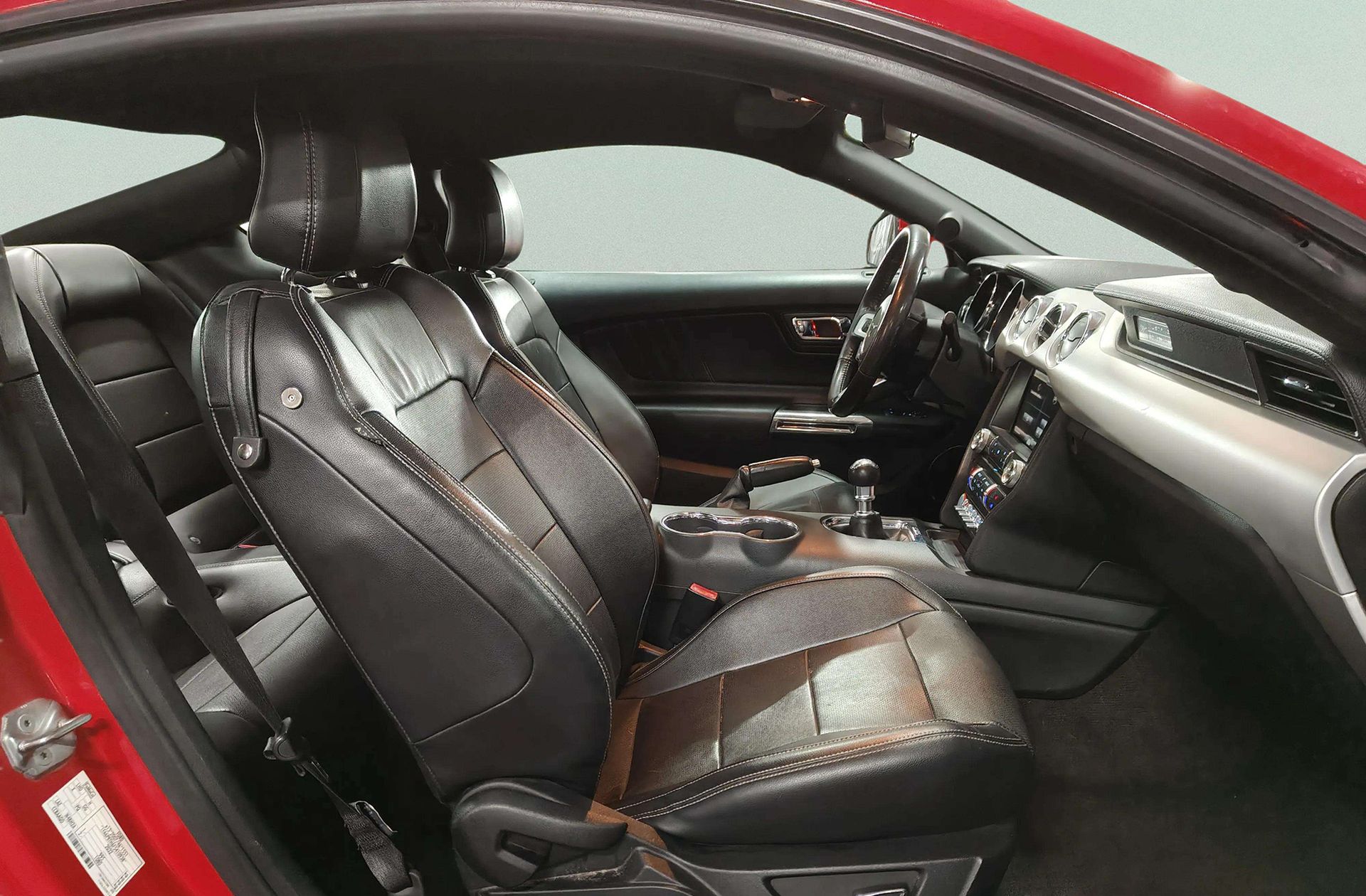Ford Mustang 2.3 EcoBoost Mustang (Fastback) - foto 22