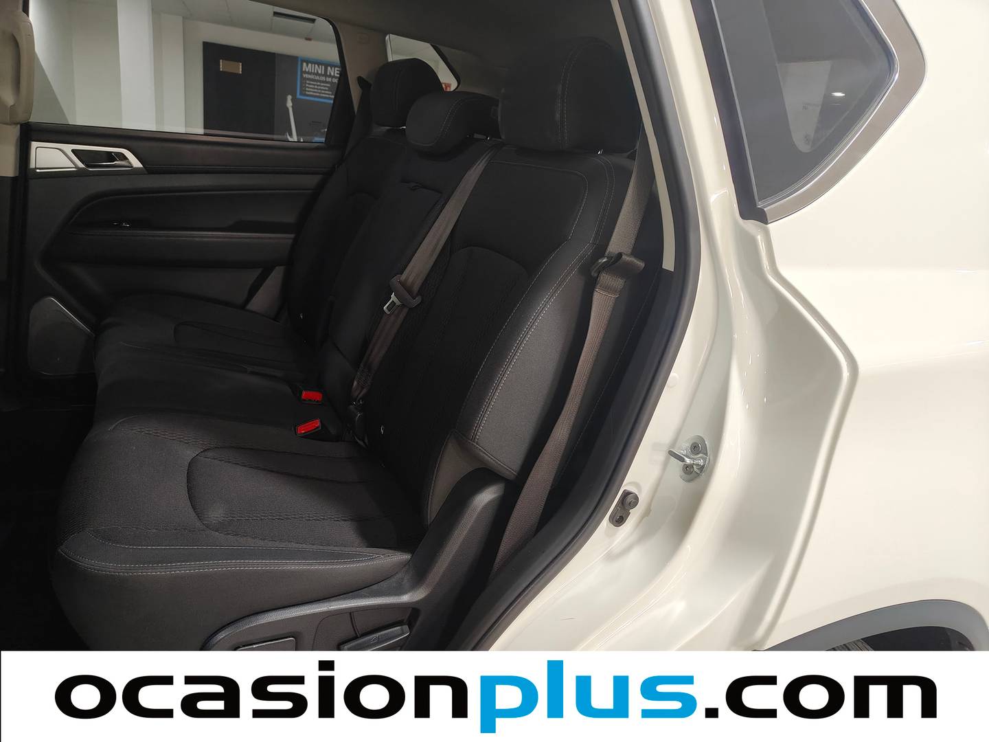 Foto asientos traseros SsangYong Rexton SsangYong Rexton D22DTR Pro 4x4 Auto (202 CV)