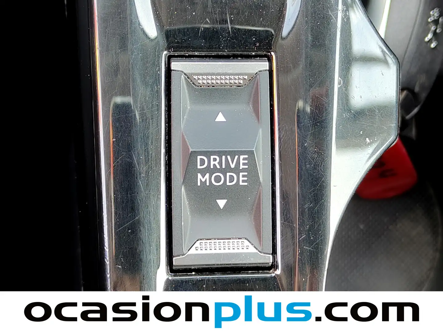 Foto Peugeot 2008 Peugeot 2008 BlueHDi 110 Allure (110 CV)