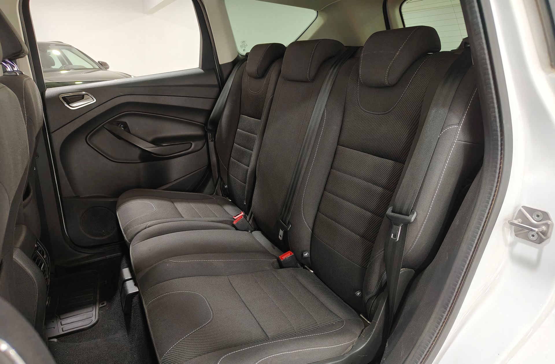 Ford Kuga 1.5 EcoBoost Trend 4x2 - foto 9