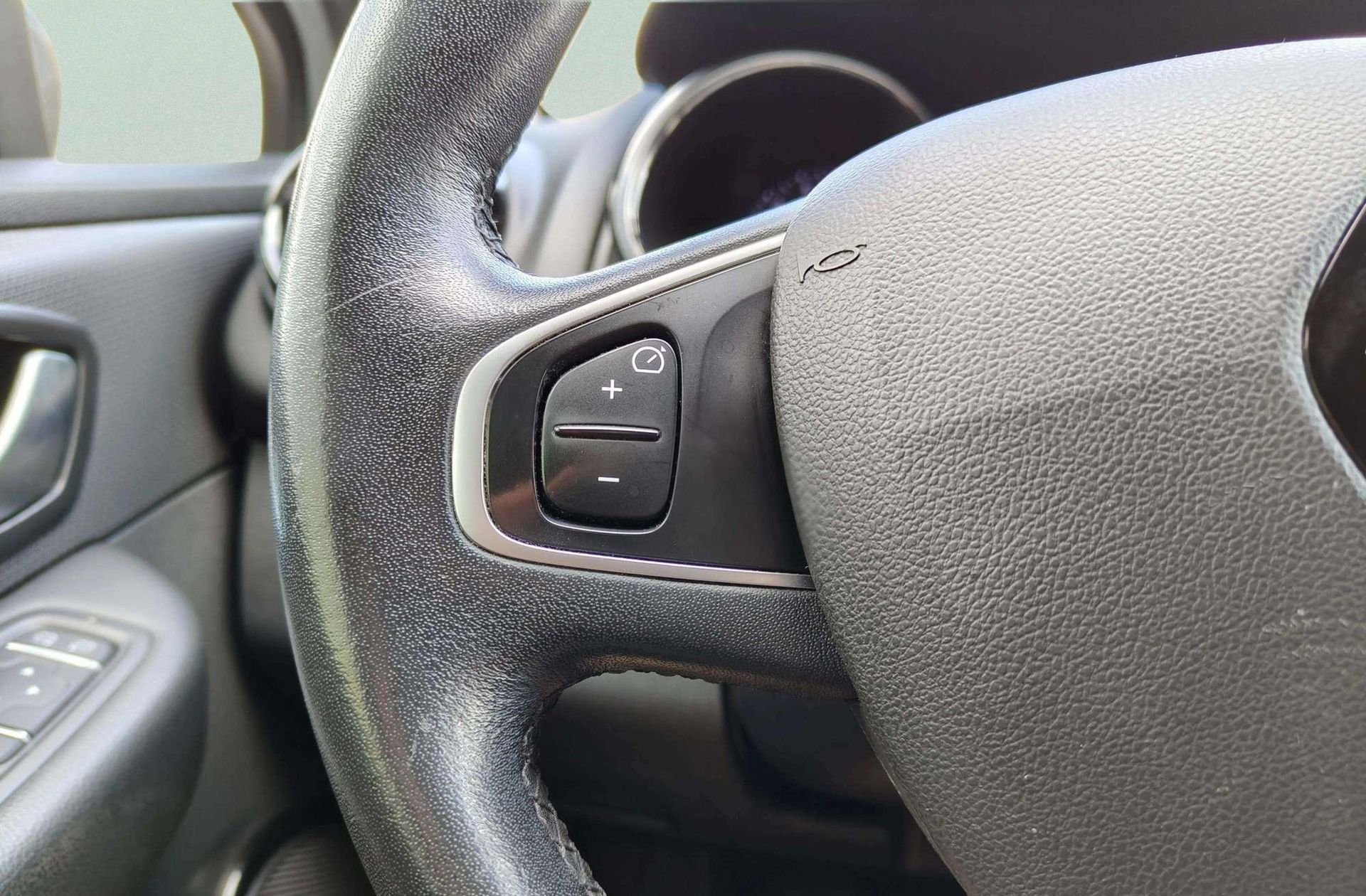 Renault Clio Limited TCe - foto 25