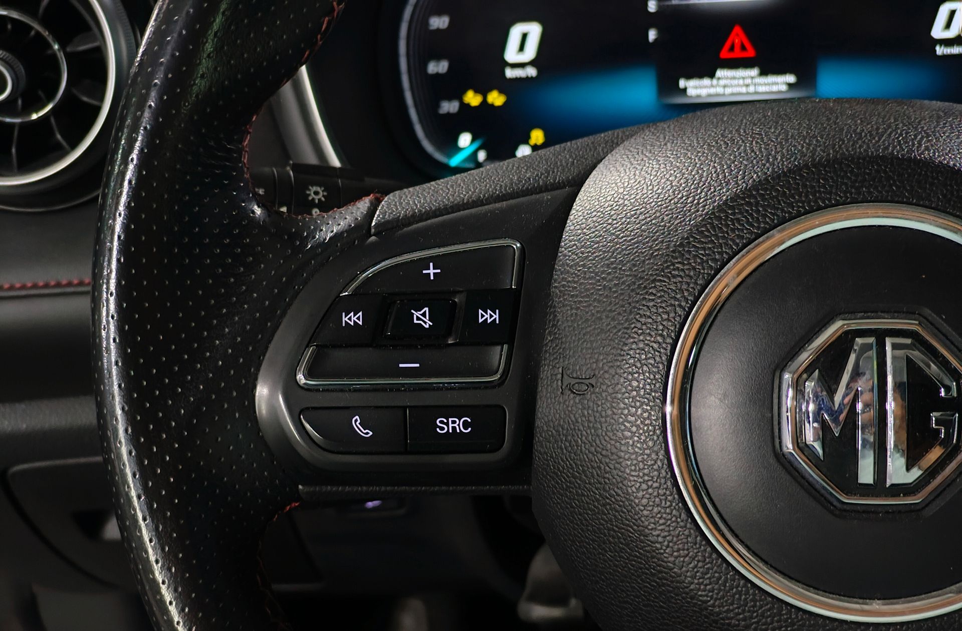 MG HS 1.5 Turbo GDI Luxury DCT - foto 35