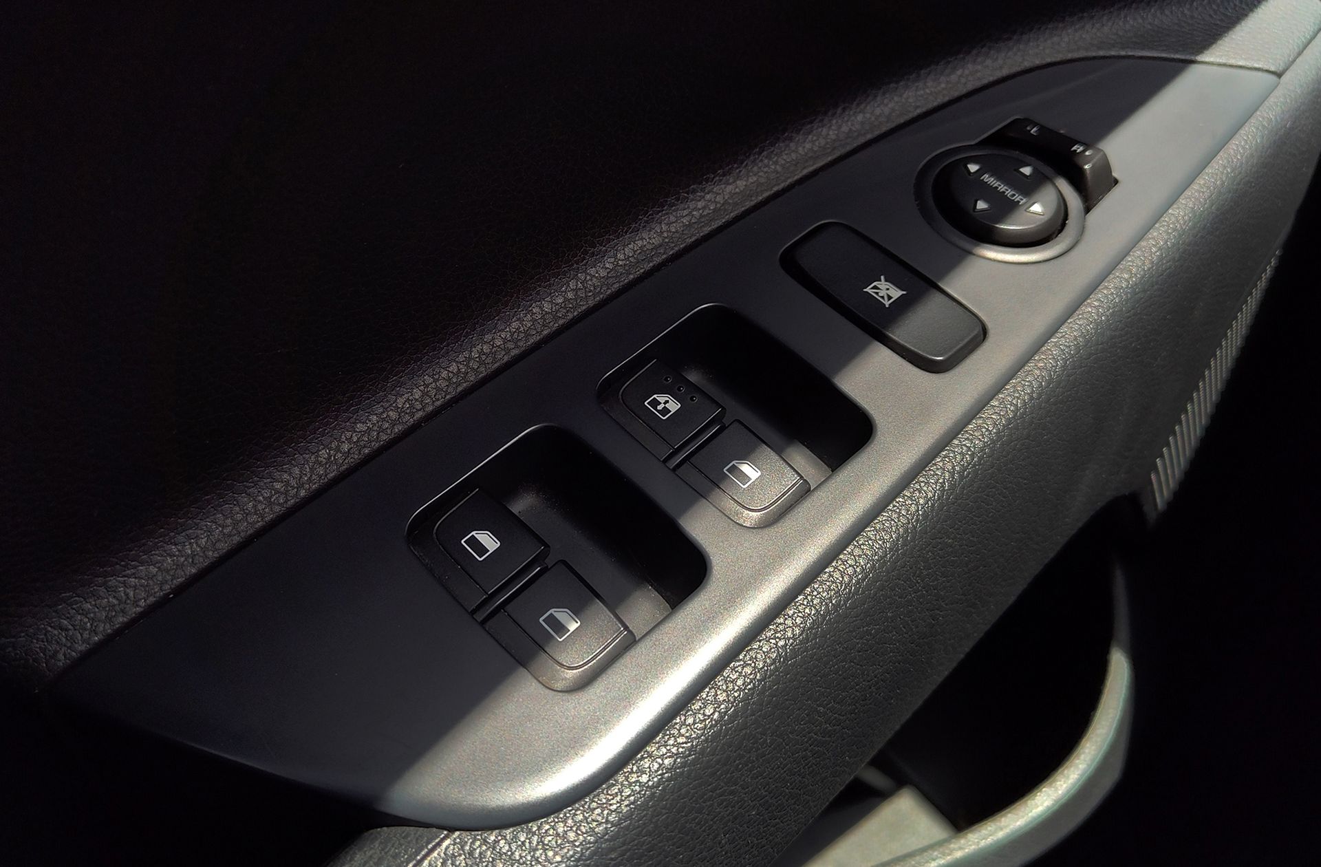 Kia Stonic 1.0 T-GDi Drive - foto 31