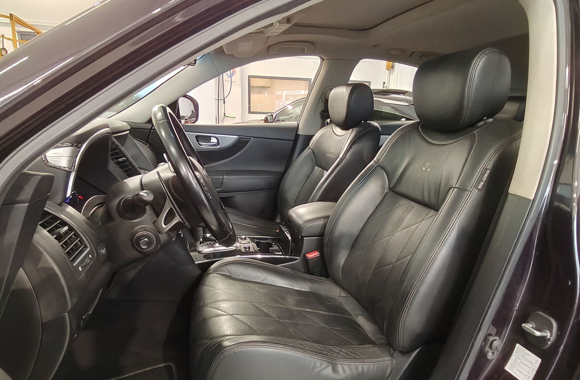 Infiniti FX 3.0 D V6 GT Premium AWD - foto 11