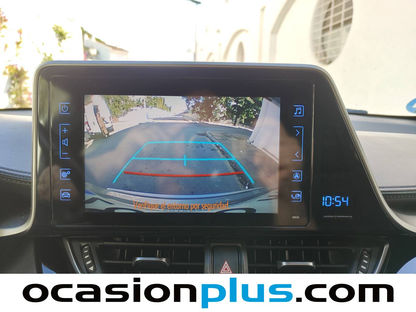Equipamiento del Toyota C-HR Toyota C-HR 1.8 125H Advance (122 CV)