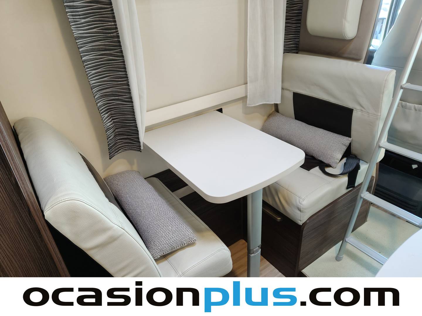 Benimar Sport 323 Benimar Sport 323 Design (150 CV) 7 Plazas de ocasión