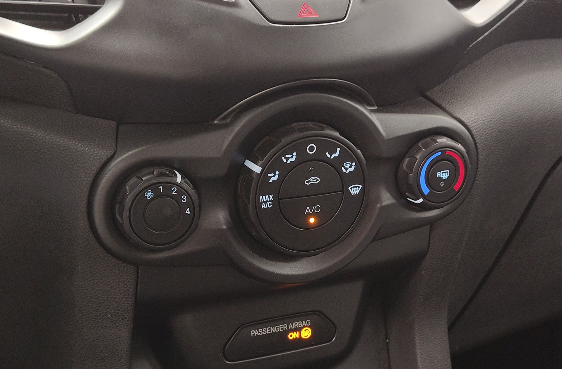 Ford EcoSport 1.5 Ti-VCT Trend - foto 24