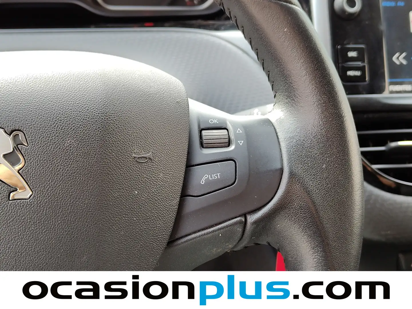 Foto Peugeot 208 Peugeot 208 PureTech Signature (82 CV)