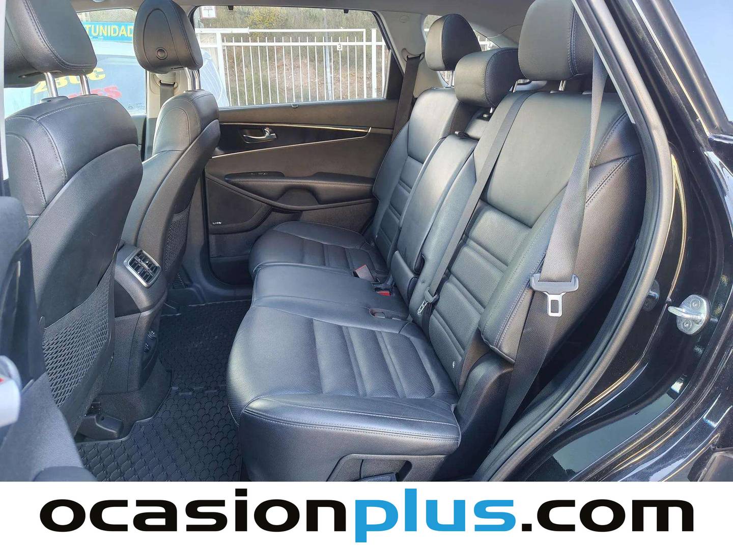 Foto asientos traseros KIA Sorento Kia Sorento 2.2 CRDi Emotion (Pack Luxury) 4x4 Auto (200 CV) 7 Plazas