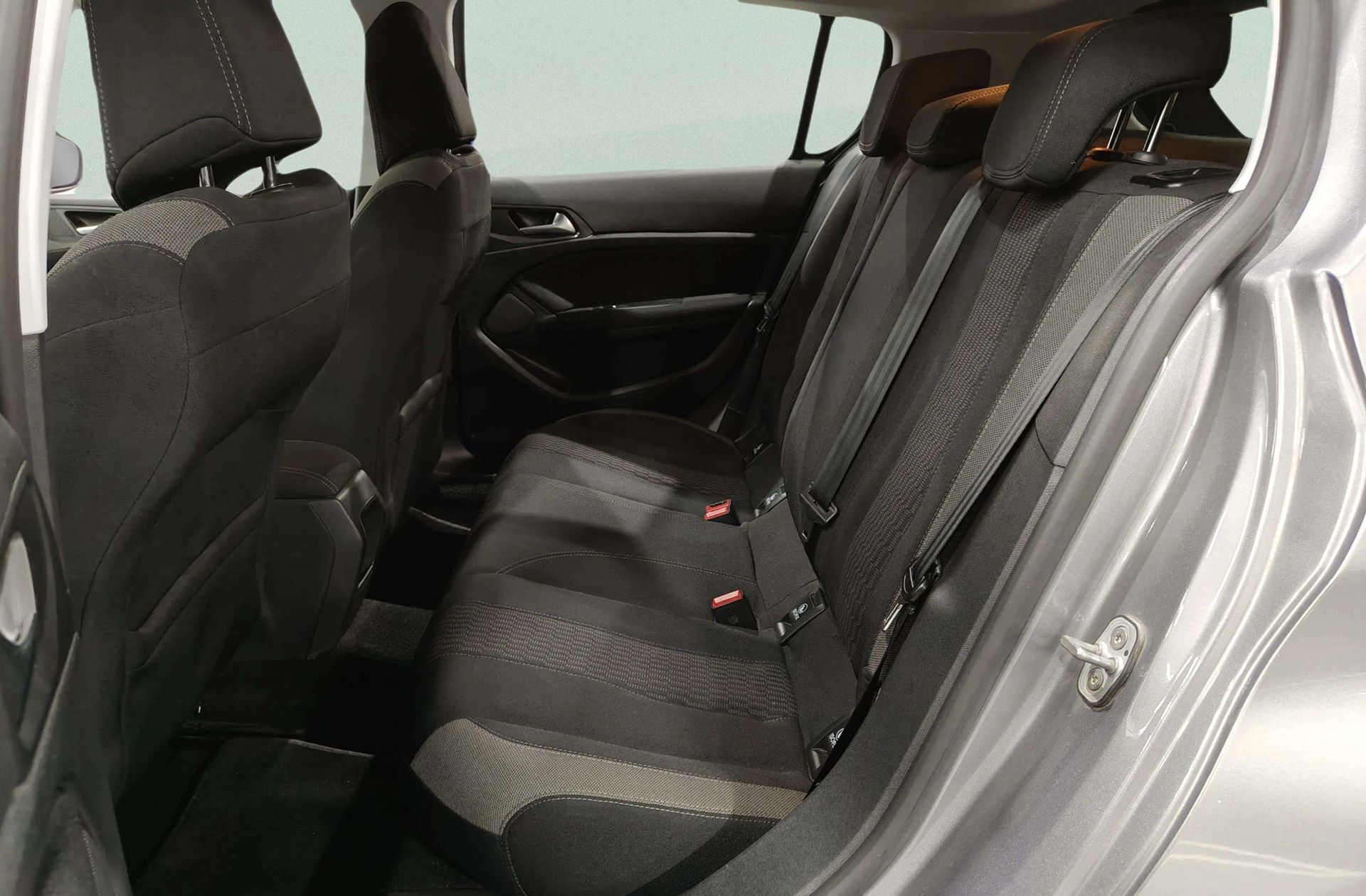 Peugeot 308 BlueHDi 100 Style - foto 12