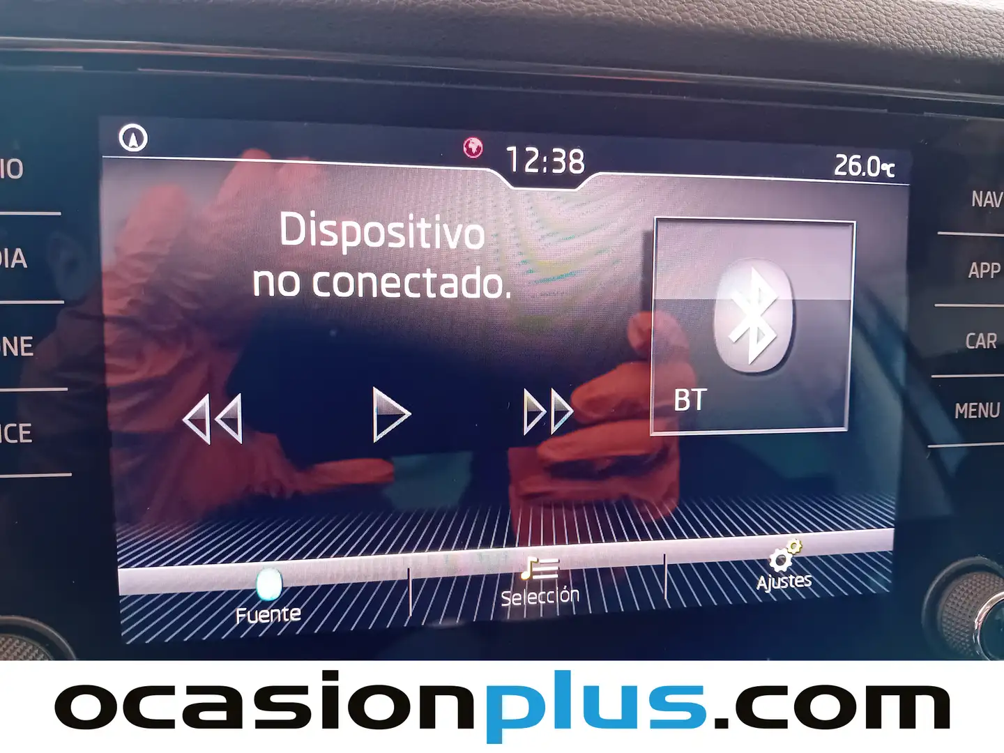 Foto Skoda Karoq Skoda Karoq 1.0 TSI Like (115 CV)