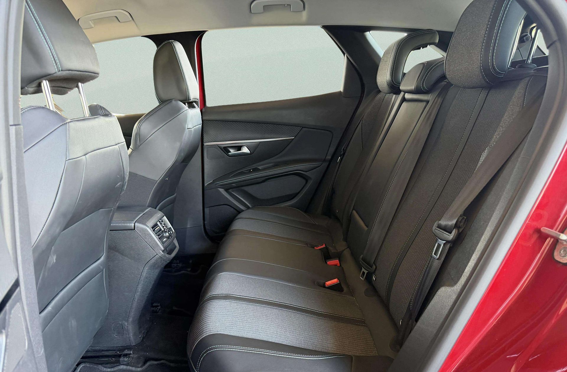Peugeot 3008 PureTech 130 Allure - foto 14