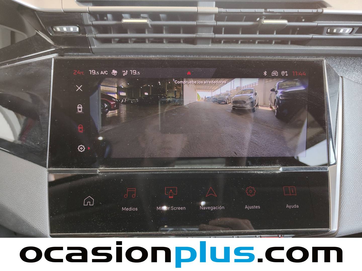 Foto Peugeot 408 Peugeot 408 Puretech 130 Allure Pack EAT8 (130 CV)