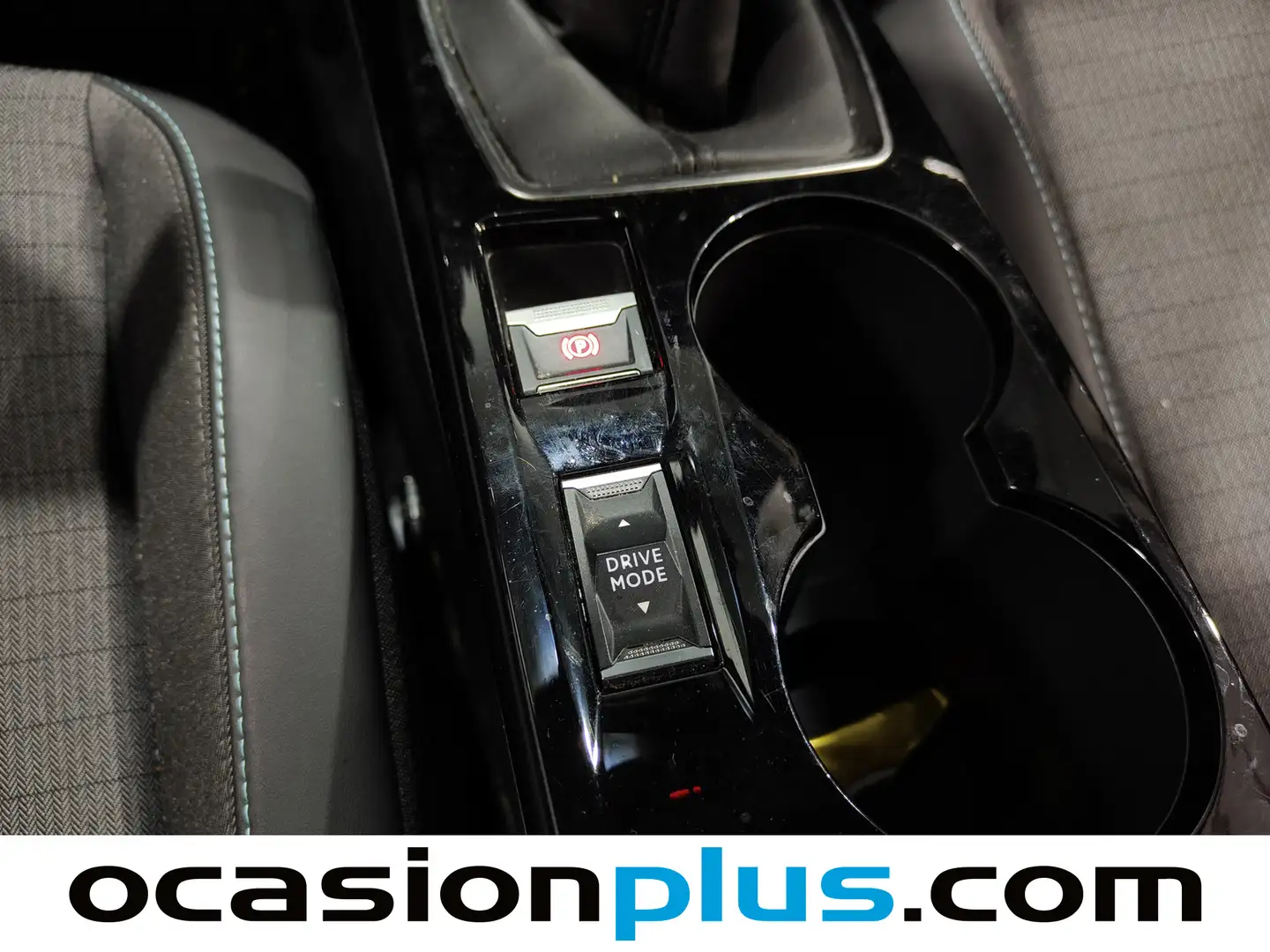 Foto Peugeot 2008 Peugeot 2008 PureTech 100 S&S Allure (100 CV)