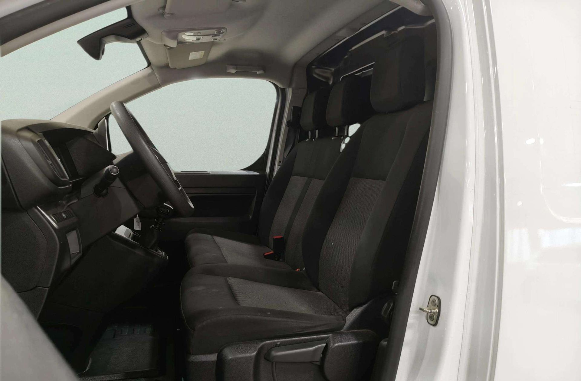 Citroën Jumpy Furgon BlueHDi 120 Talla M - foto 9