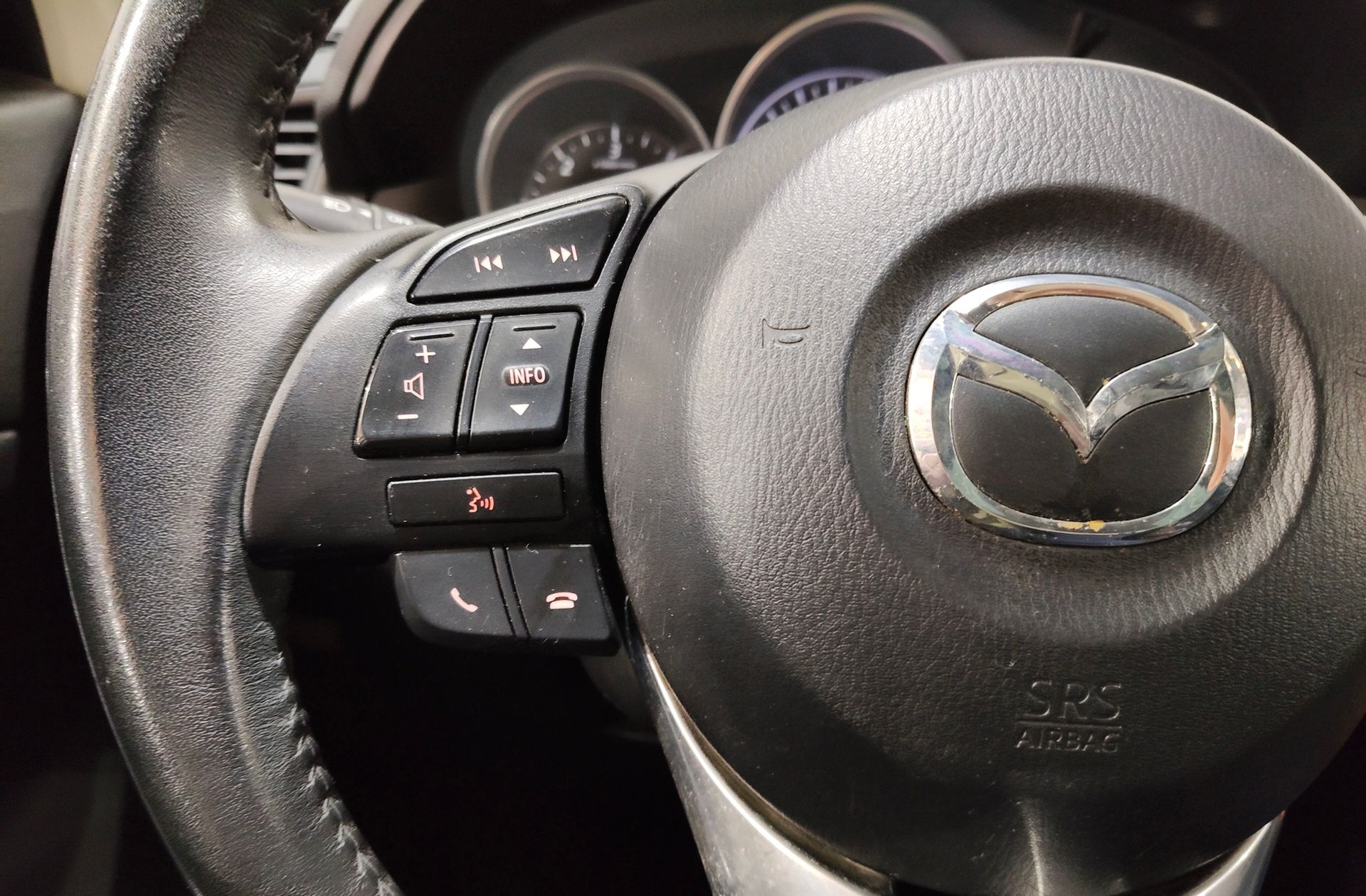 Mazda CX-5 2.2 DE Luxury 4WD - foto 28