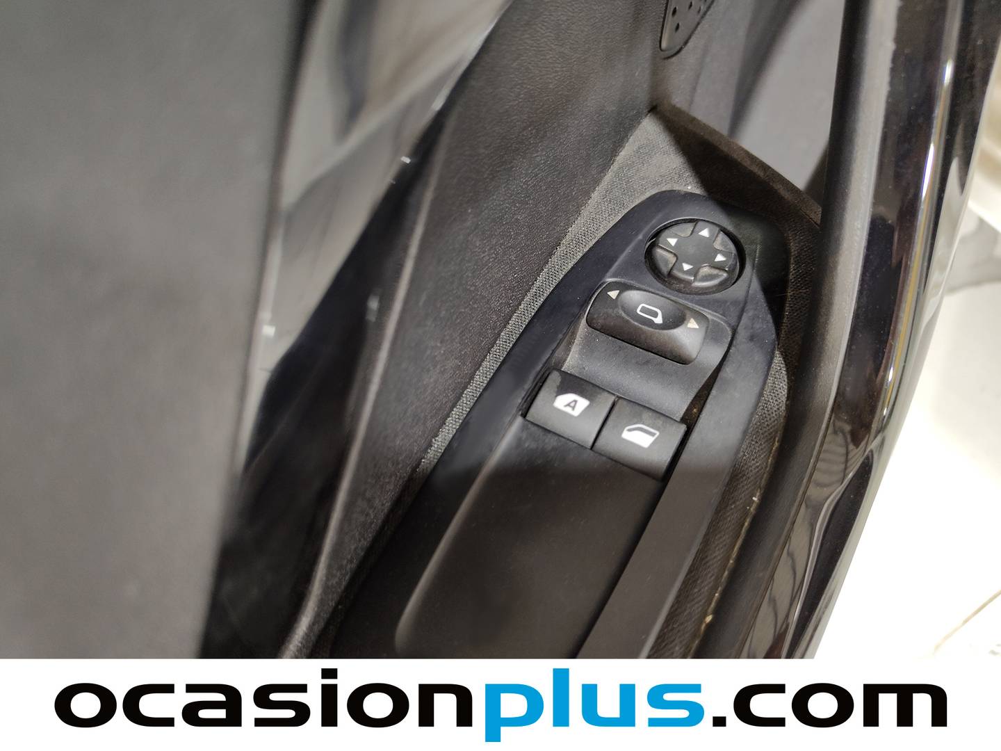 Peugeot 208 Peugeot 208 1.2 PureTech Active (82 CV) gasolina