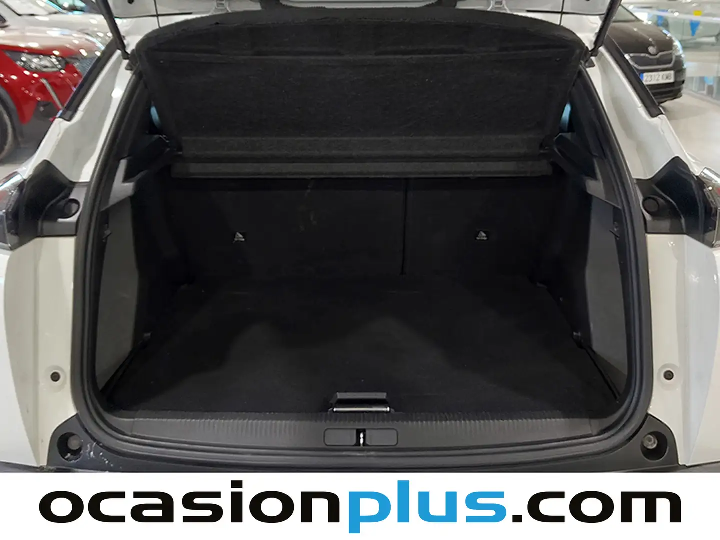 Foto Peugeot 2008 Peugeot 2008 BlueHDi 110 Allure (110 CV)