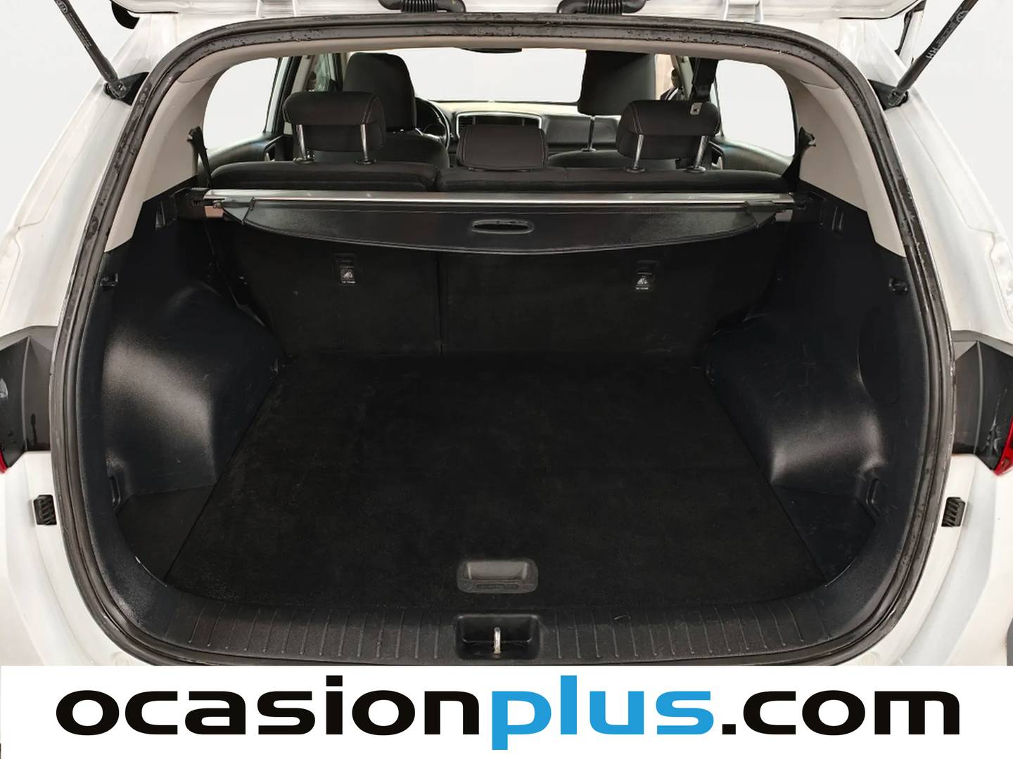 Fotos maletero KIA Sportage Kia Sportage 1.6 MHEV Business 4x4 (136 CV)