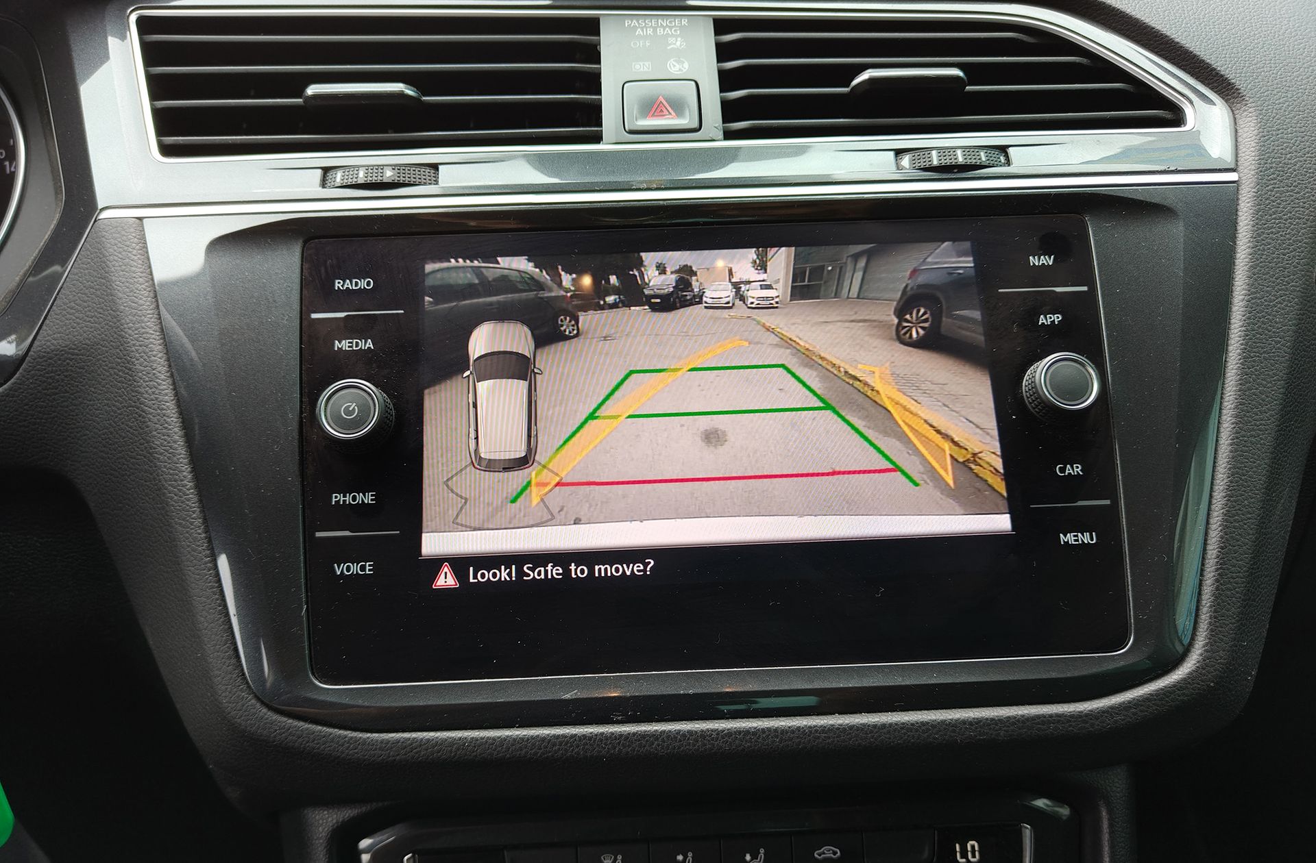 Volkswagen Tiguan Advance 2.0 TDI DSG Pack R-line - foto 10