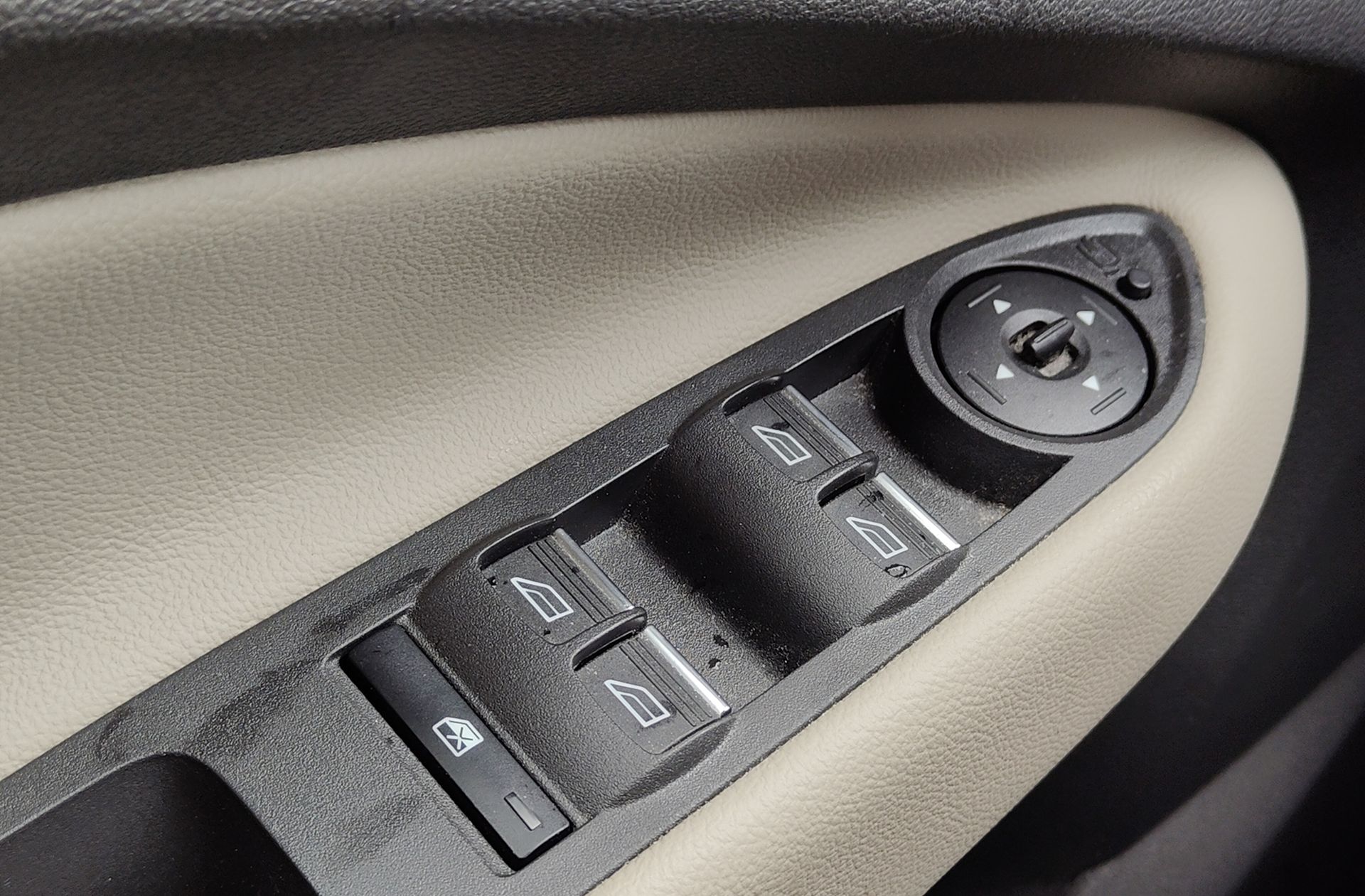 Ford Kuga 1.5 EcoBoost Titanium 4x4 - foto 38