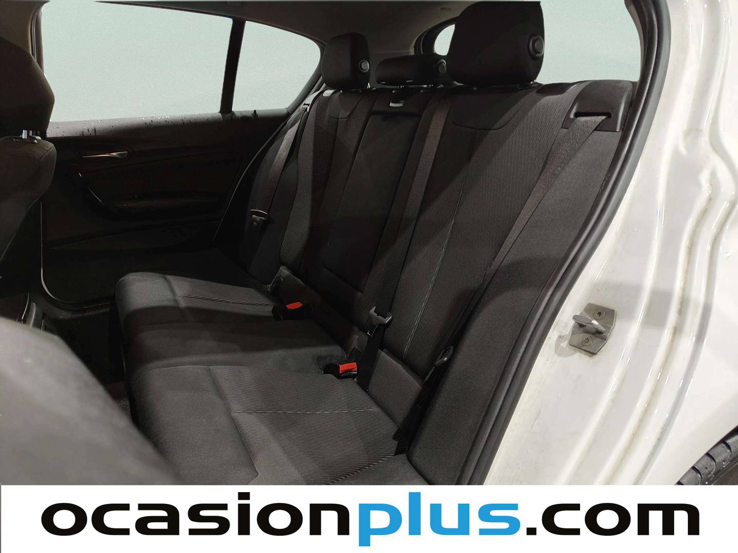 Foto asientos traseros BMW Serie 1 BMW Serie 1 118i (136 CV)
