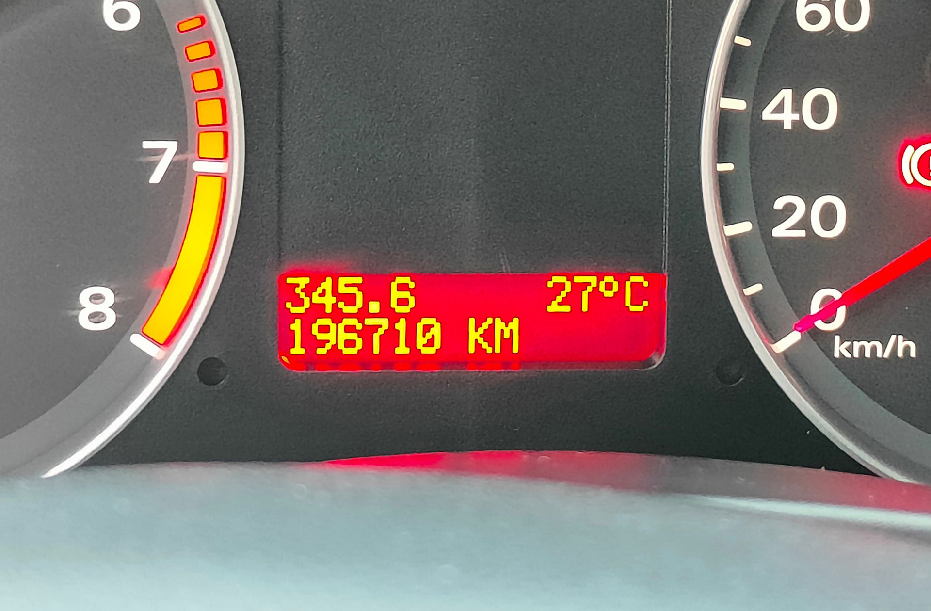 Ford Focus 1.6 Trend - foto 7