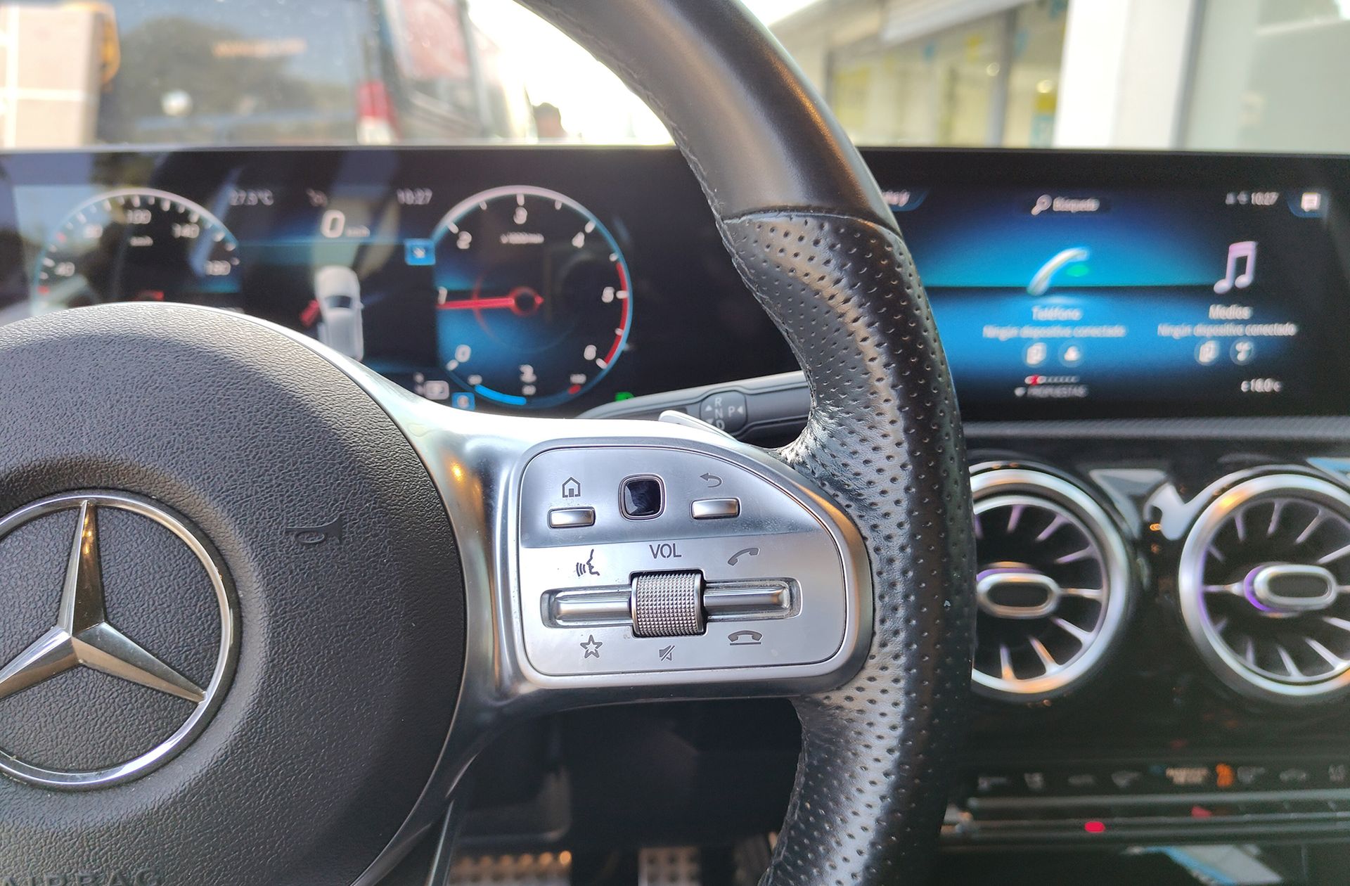 Mercedes-Benz Clase A 180 d Pack AMG - foto 29