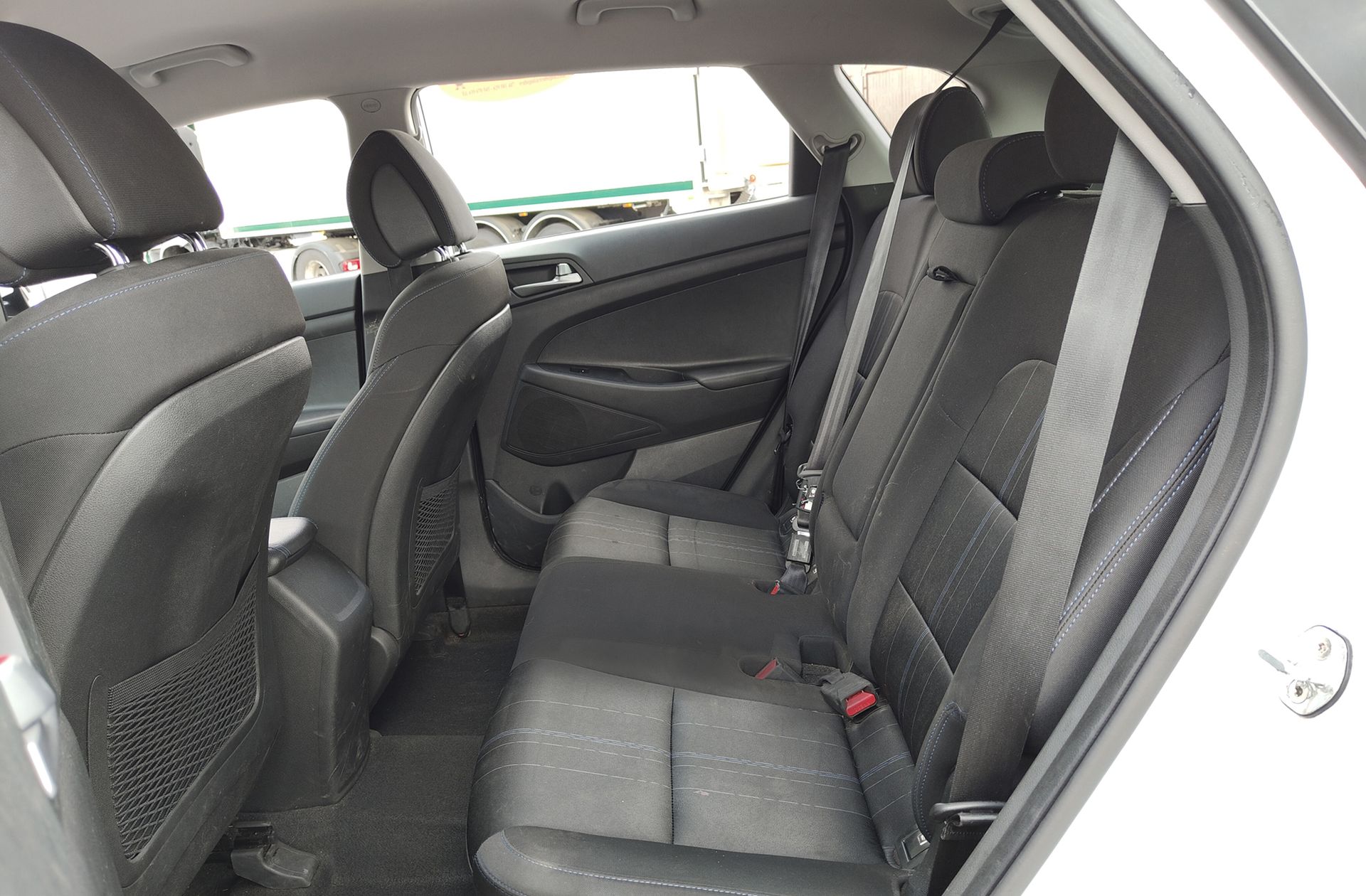 Hyundai Tucson 1.6 GDI BlueDrive Essence 4x2 - foto 10