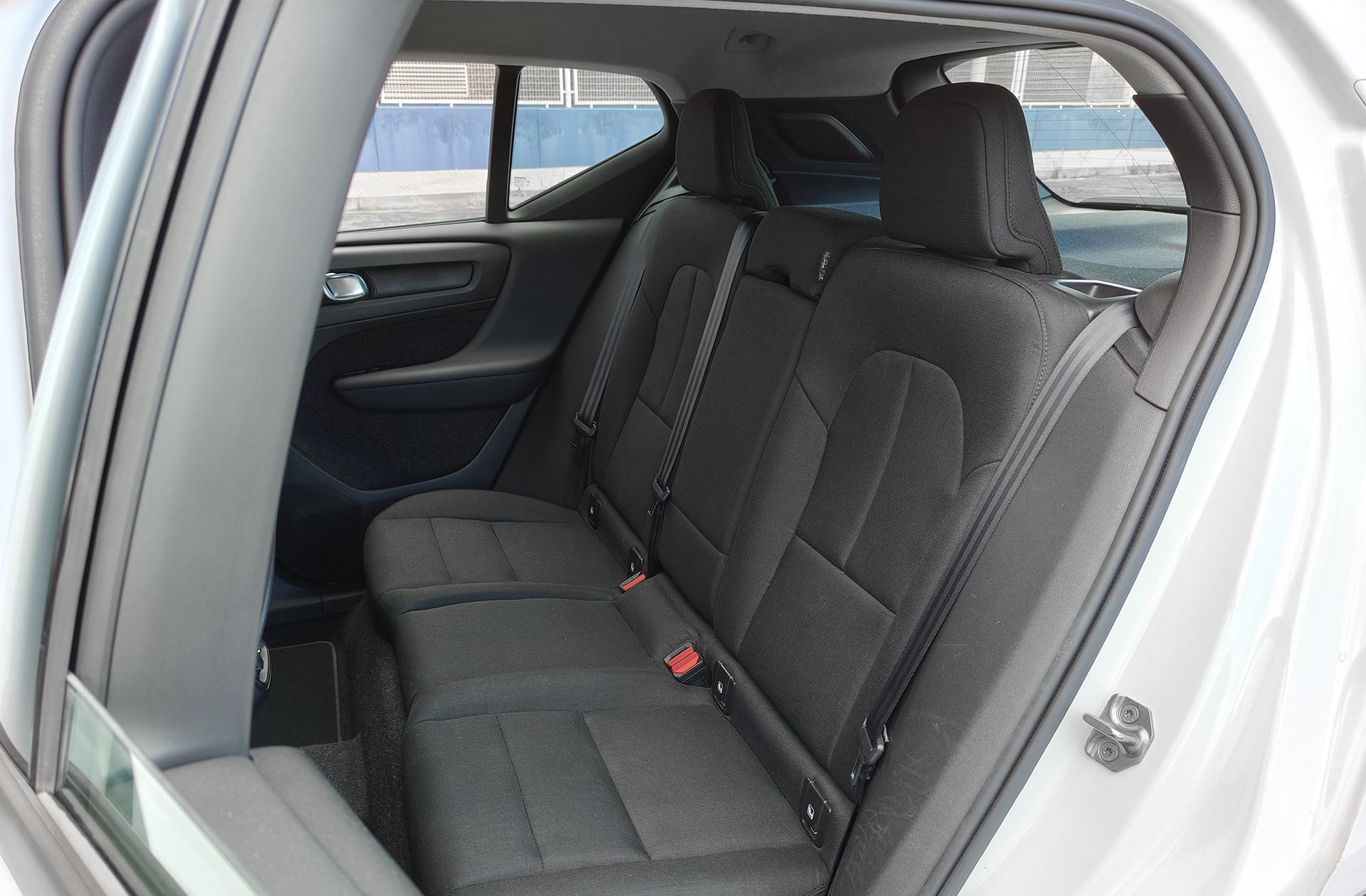 Volvo XC40 D4 AWD - foto 12