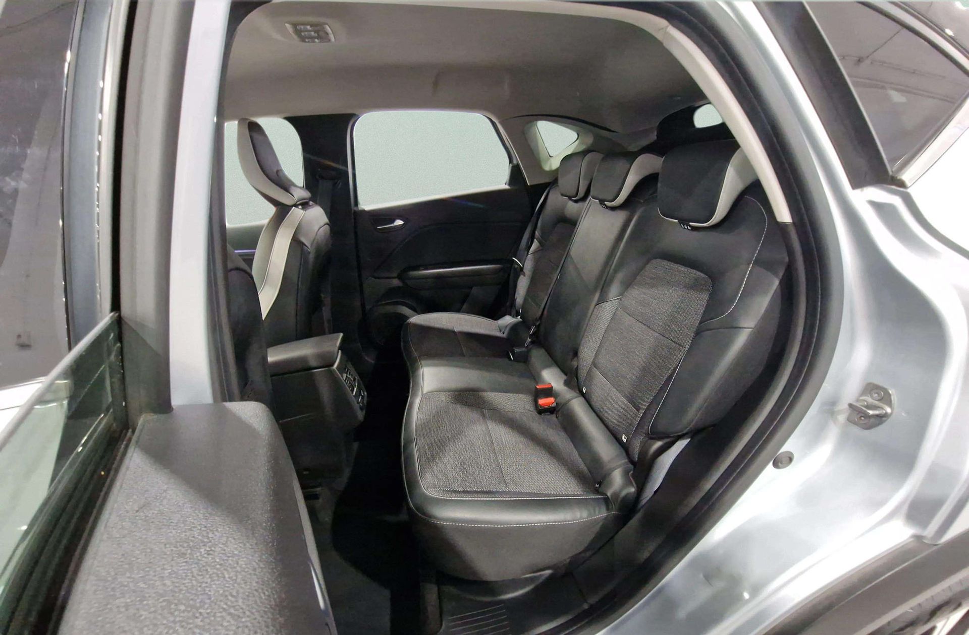 Renault Captur Techno TCe - foto 13