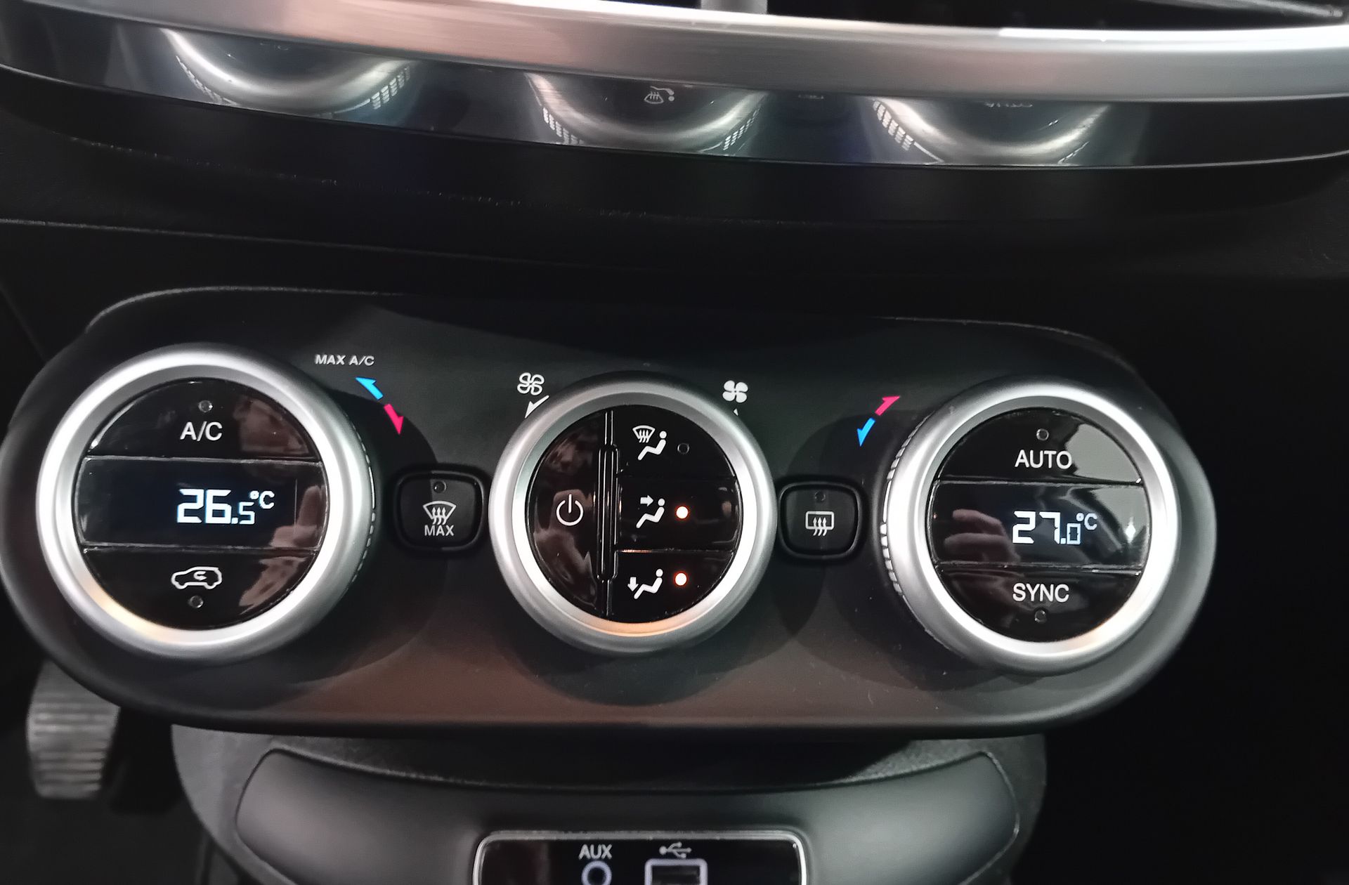 Fiat 500X 1.6 MJT Cross Plus 4x2 - foto 30