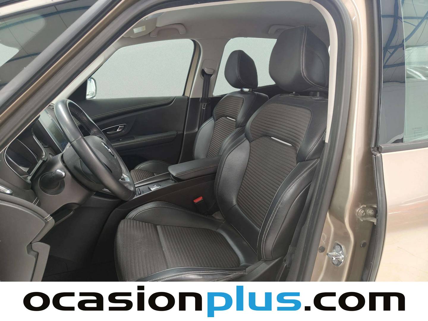 Foto asientos delanteros Renault Scénic Renault Scenic Zen Blue dCi (120 CV)