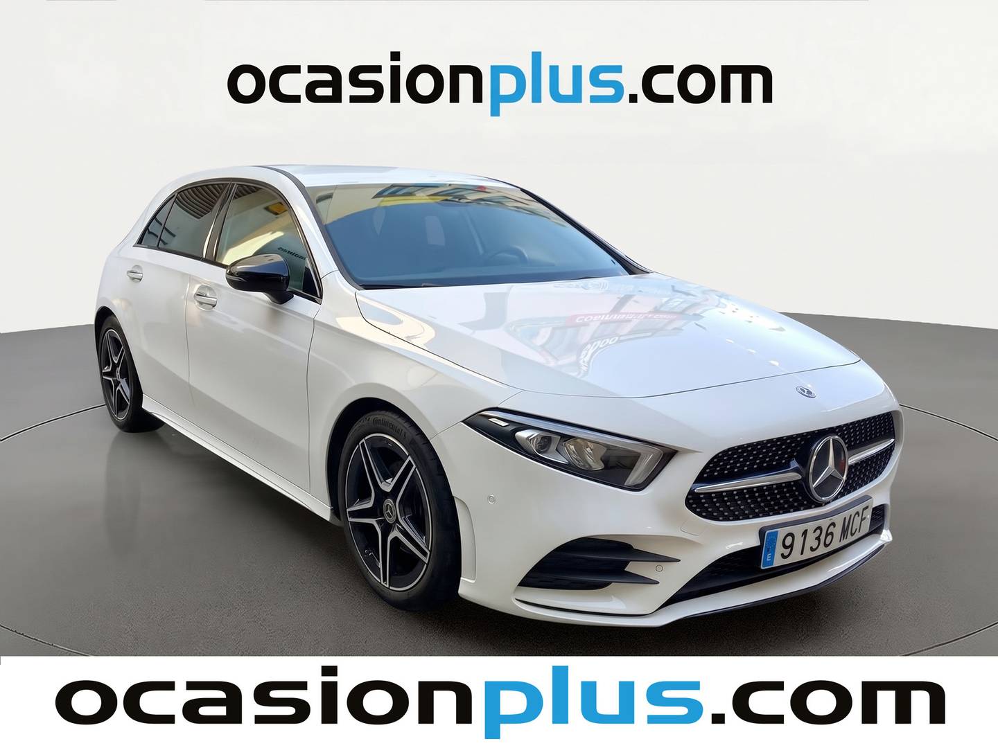 Foto delantera Mercedes Clase A Mercedes Clase A 180 d (116 CV) Pack AMG derecha