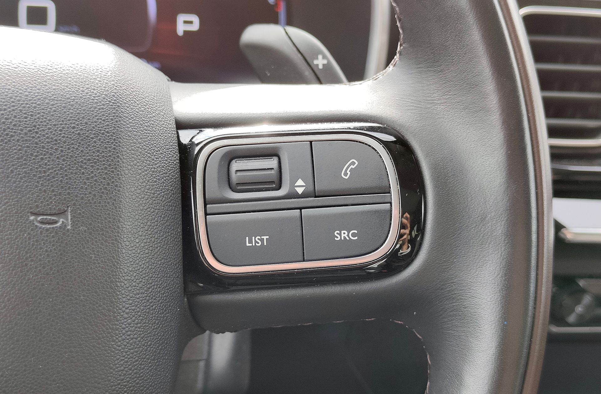 Citroën C5 Aircross PureTech 180 Feel EAT8 - foto 33