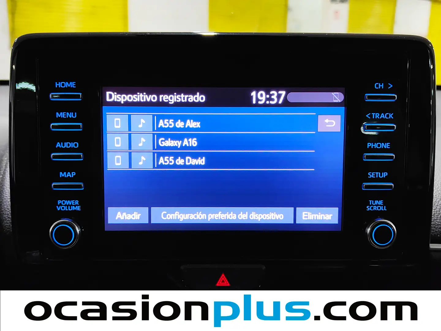 Foto Toyota Yaris Toyota Yaris 120H Business Plus (116 CV)