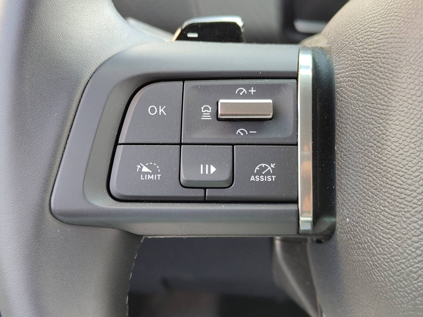 Foto Citroën C4 X Citroen C4 X 1.2 PureTech 130 S&S Shine EAT8 (131 CV)