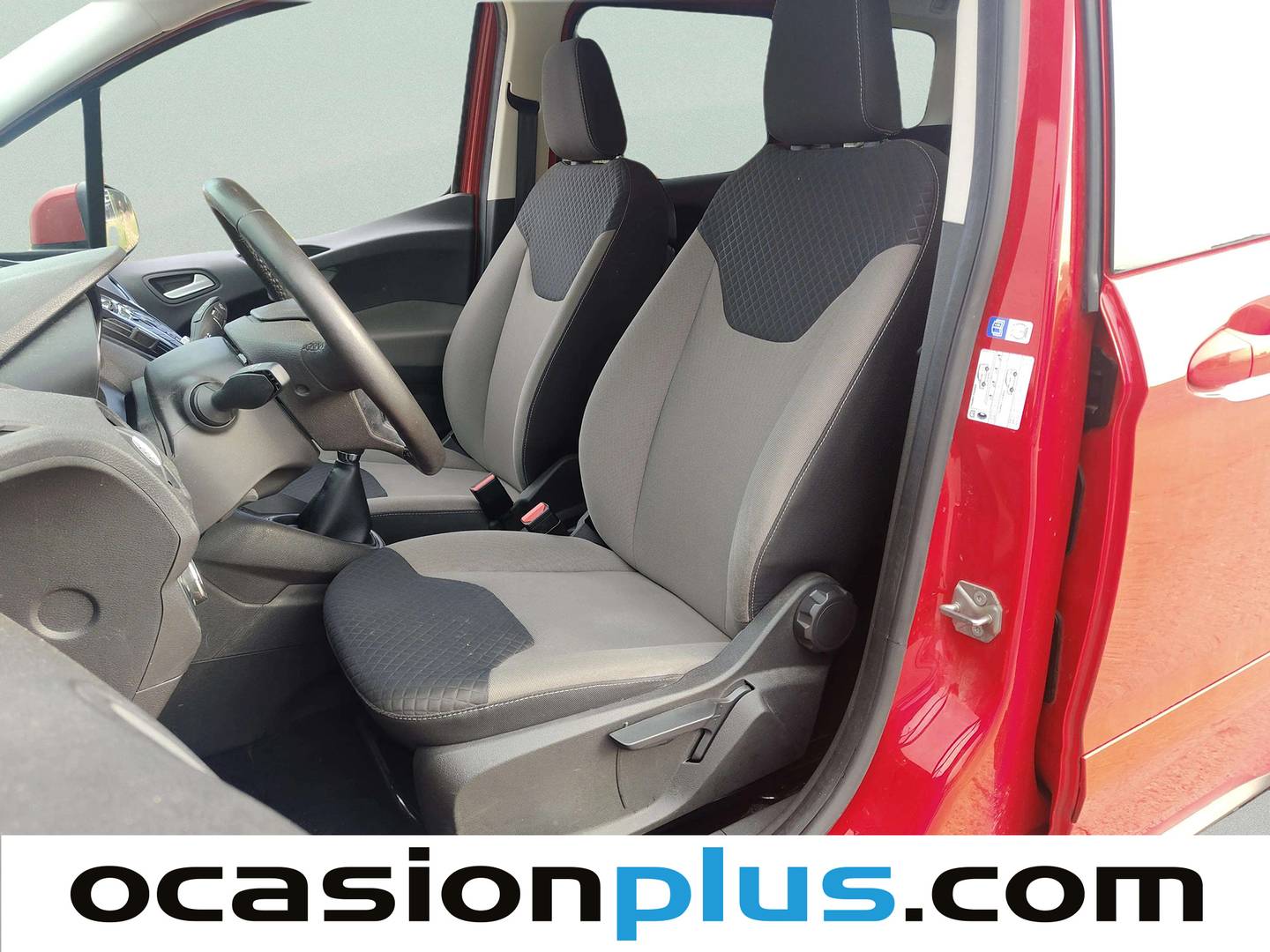 Foto asientos delanteros Ford Tourneo Courier Ford Tourneo Courier 1.0 EcoBoost Titanium (100 CV)